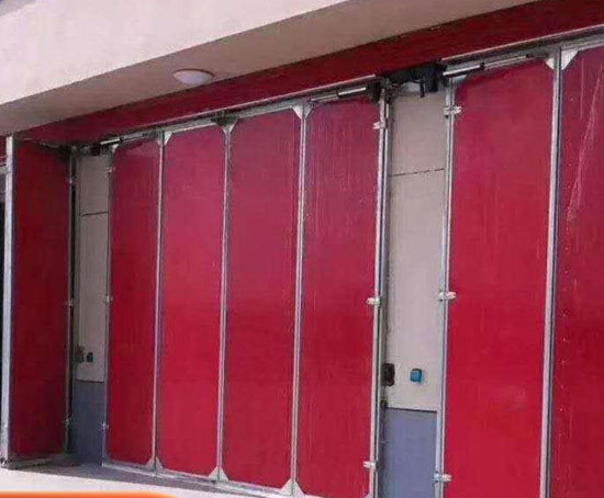 工业折叠门安装